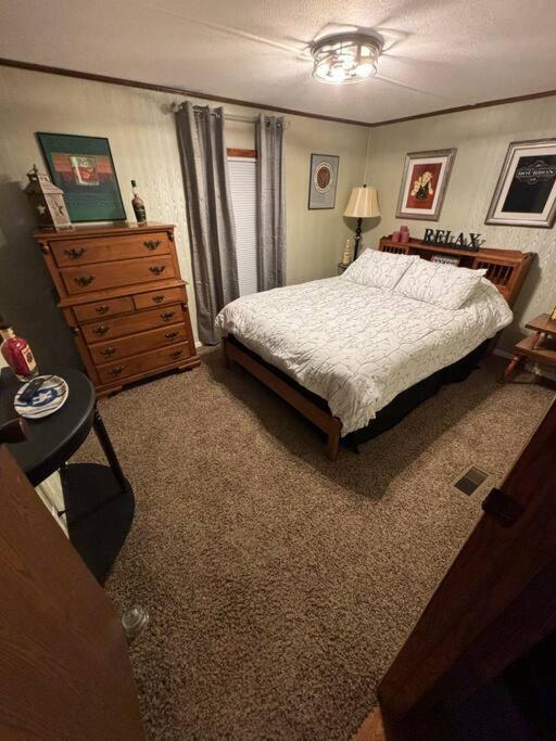 Bourbon Trail Hideaway Holiday home