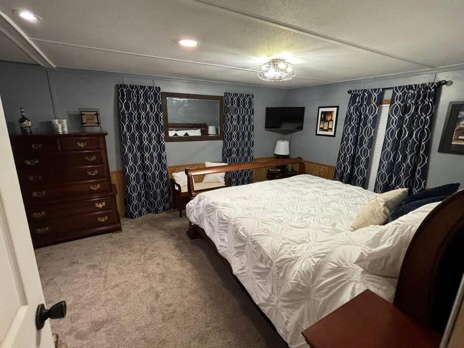 Bourbon Trail Hideaway Holiday home *