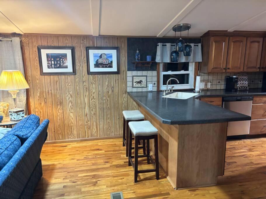 Bourbon Trail Hideaway Holiday home *